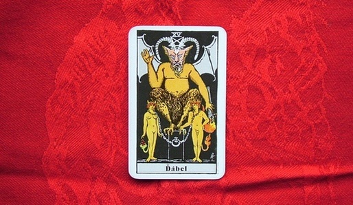 XV - ĎÁBEL (Ajin = Kozoroh, Capricorn) - Tarot